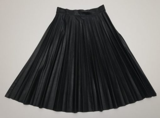 Moteriškas juodas sijonas